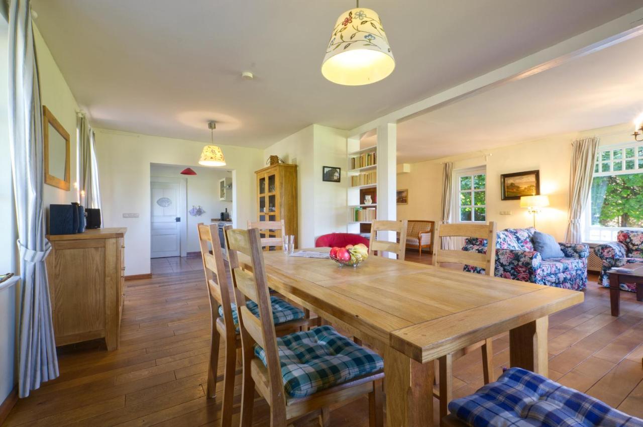 Reetdachhaus Mit Grossem Garten Und Kamin Marlow Kültér fotó
